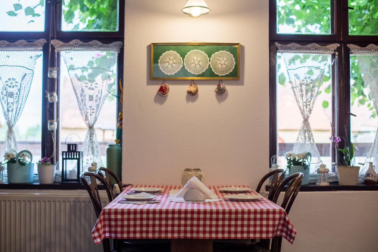 Swojski Gosciniec Prażmowo Buitenkant foto